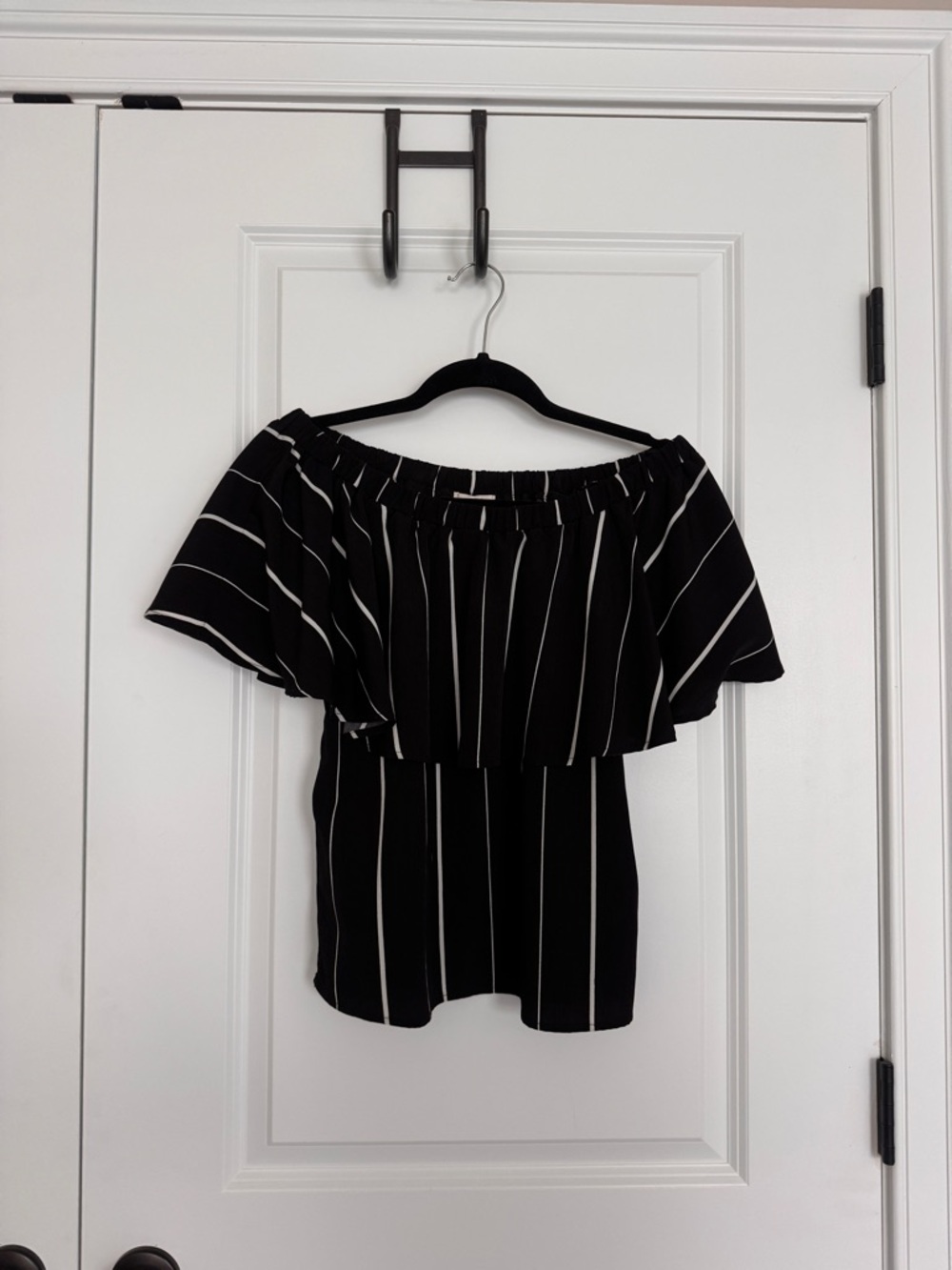 Forever 21 Black and White Off-Shoulder Stripe Top